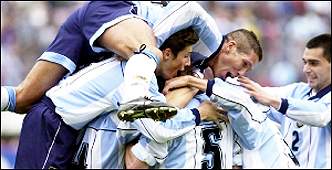 ESPNdeportes.com: Mundial 2002: Argentina metió una goleada para